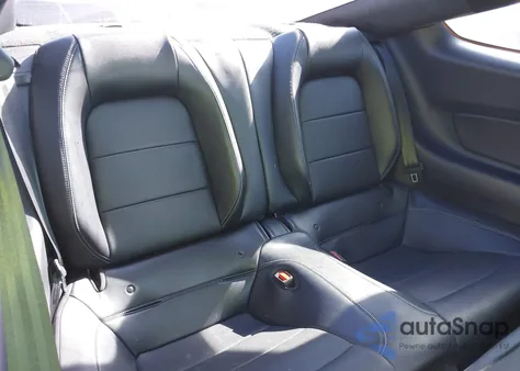 2023 Ford Mustang Ecoboost Premium Fastback z USA, uszkodzony, nr VIN 1FA6P8TH8P5105555